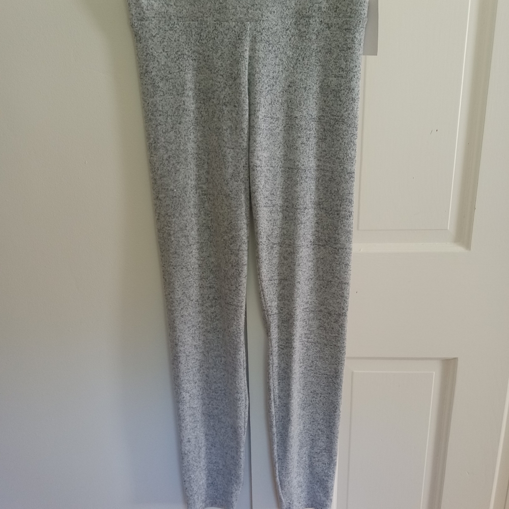 NEW LAUREN CONRAD LEGGINGS. SMALL